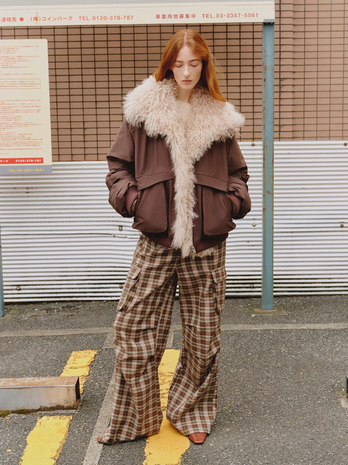 Winter Is Coming Fashionable Warm and Waterproof Detachable Silhouette Beach Wool Collar Short Down Parka