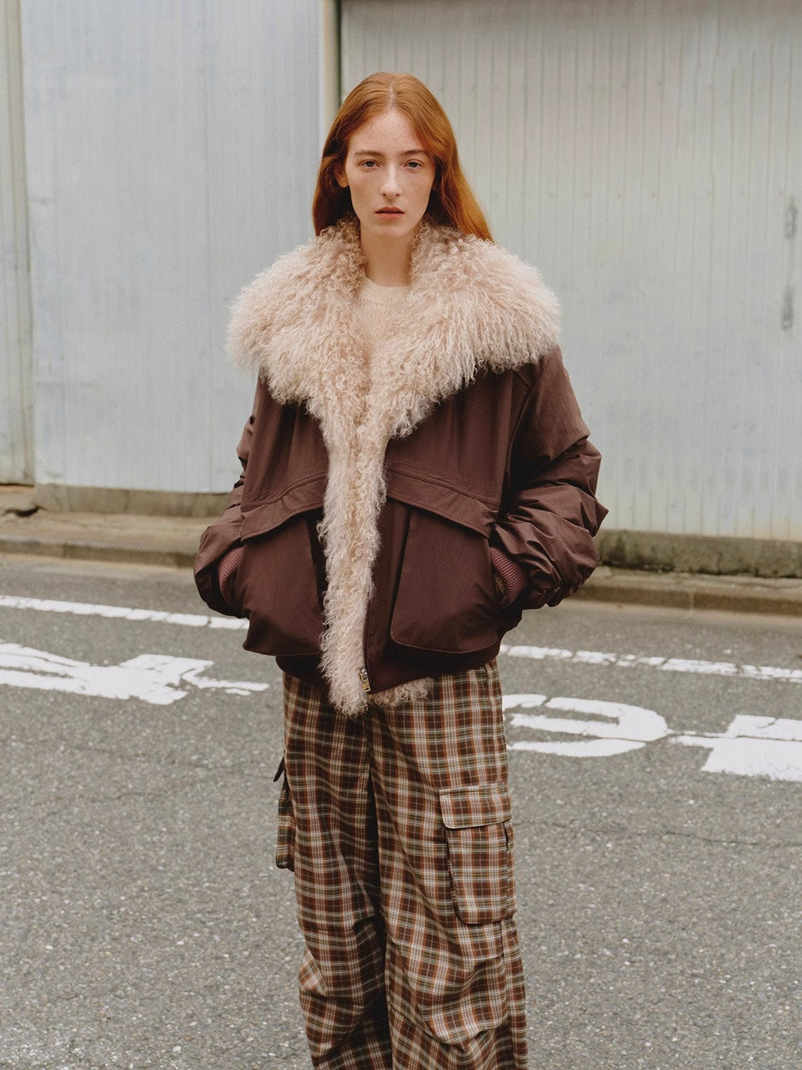 Winter Is Coming Fashionable Warm and Waterproof Detachable Silhouette Beach Wool Collar Short Down Parka