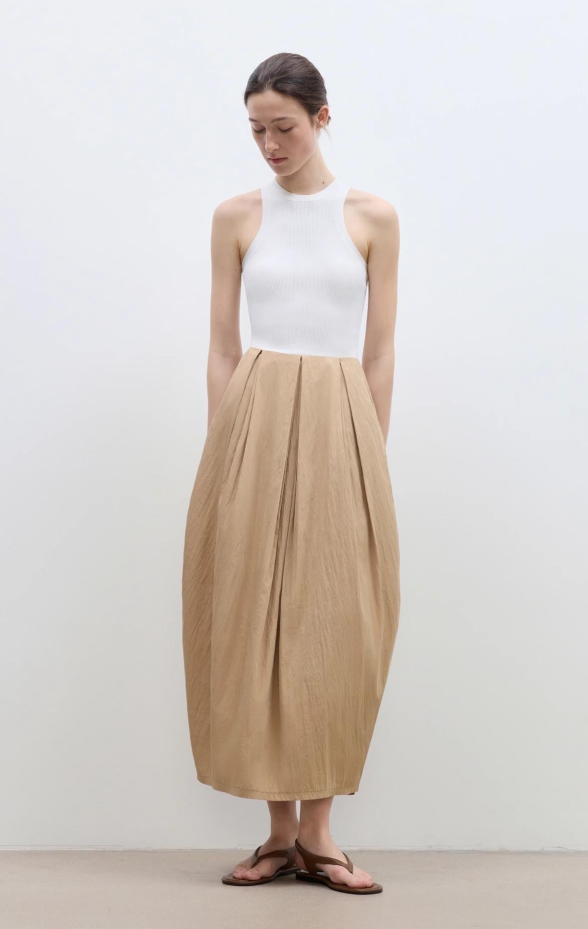 Peninsula Art Skirt