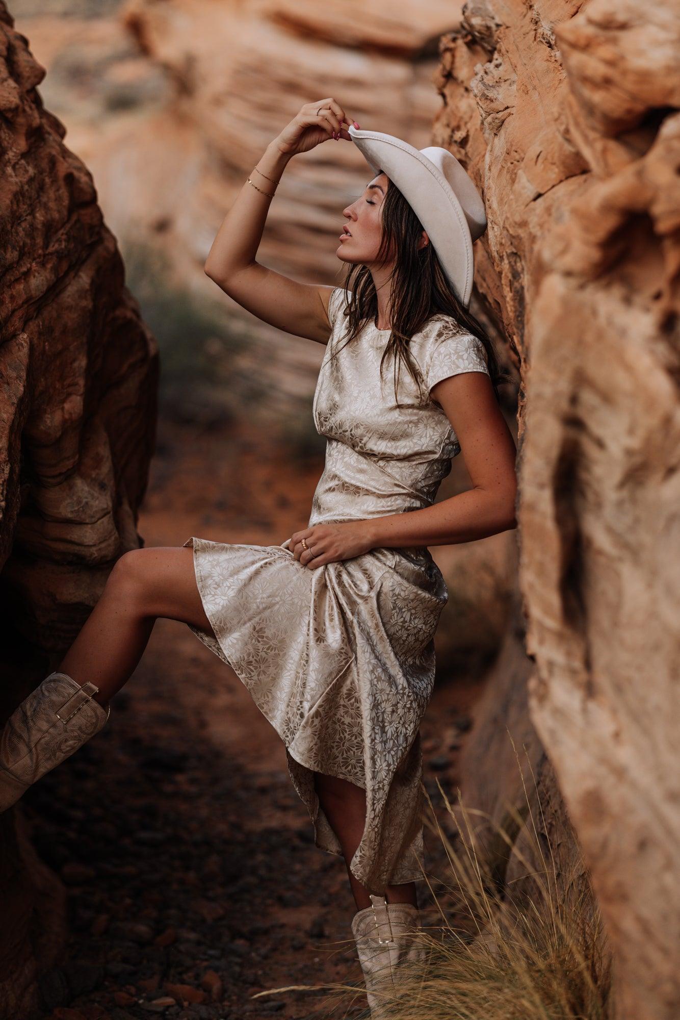 Indie Midi Dress in Gold