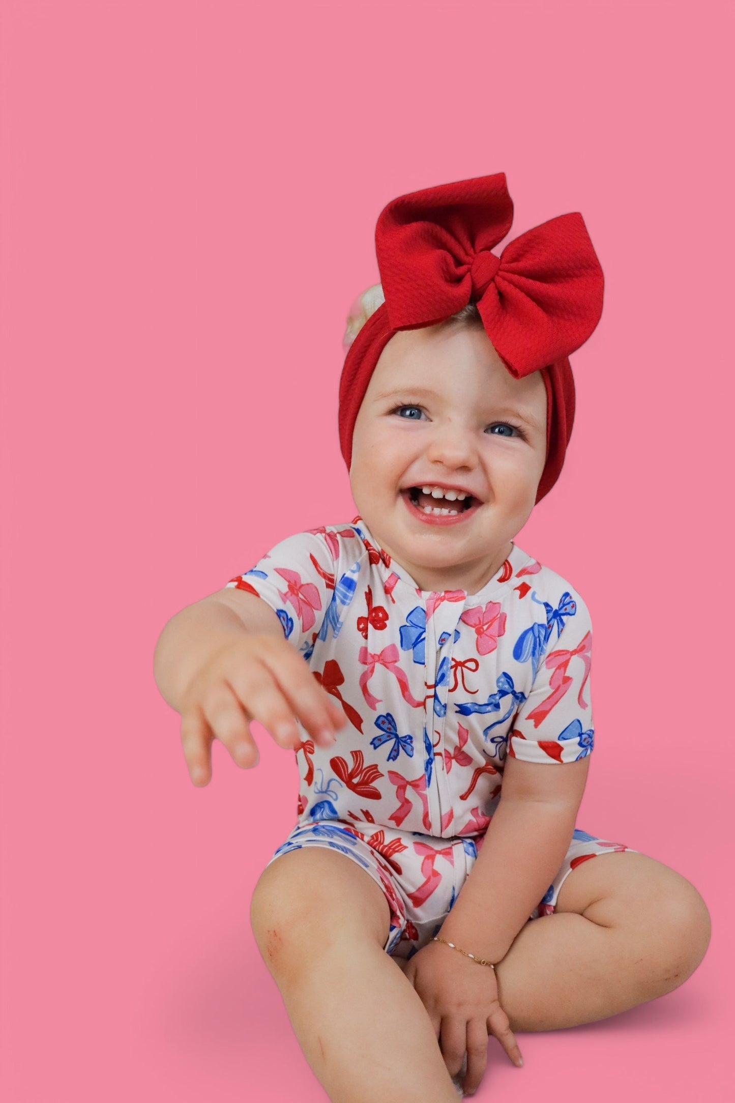 RED, WHITE AND BOWS DREAM SHORTIE