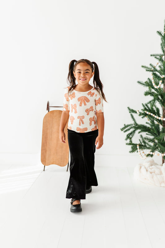 Gingerbread Bow | Scoop Back TEE