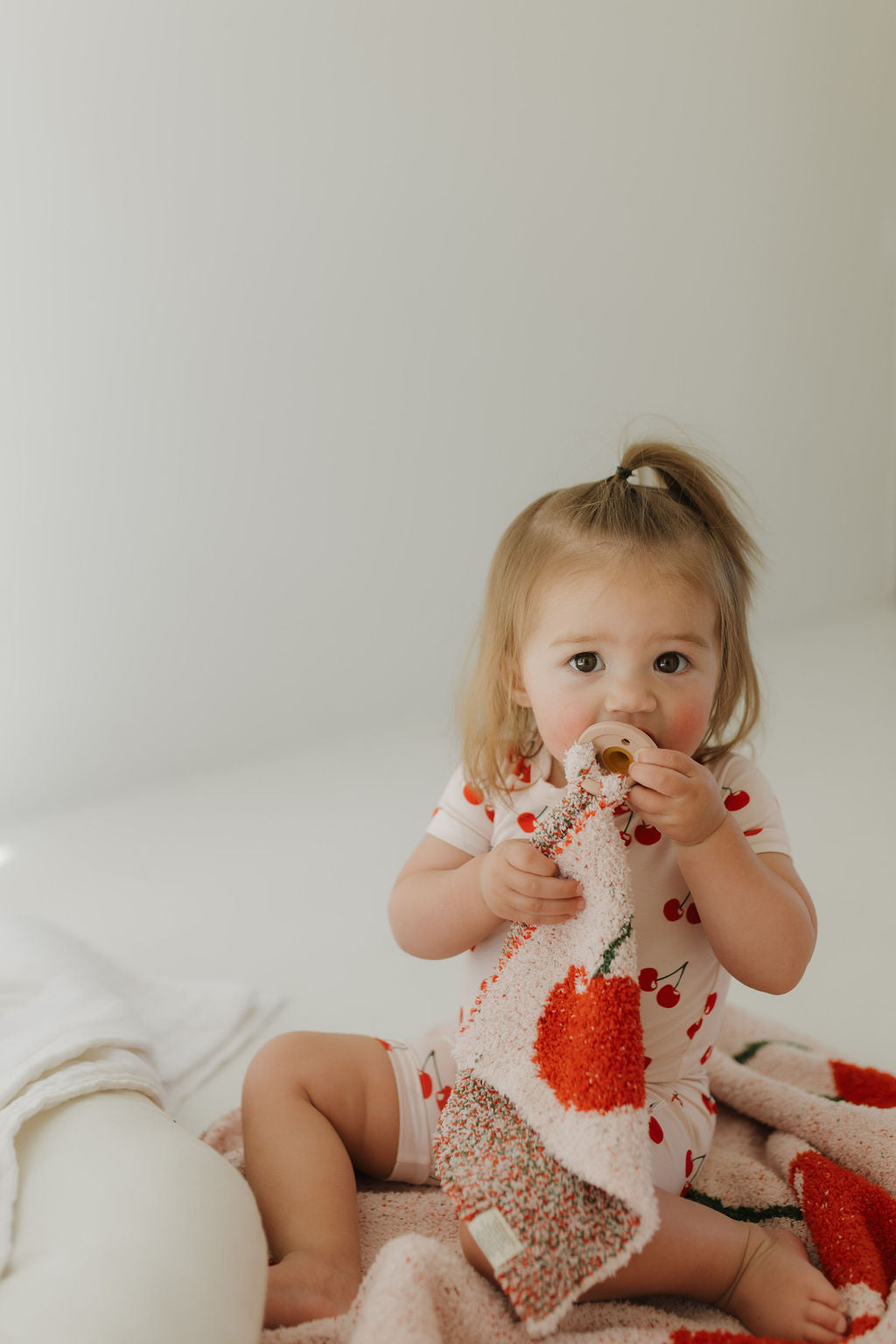 Bamboo Zip Shortie | Cherry Orchard