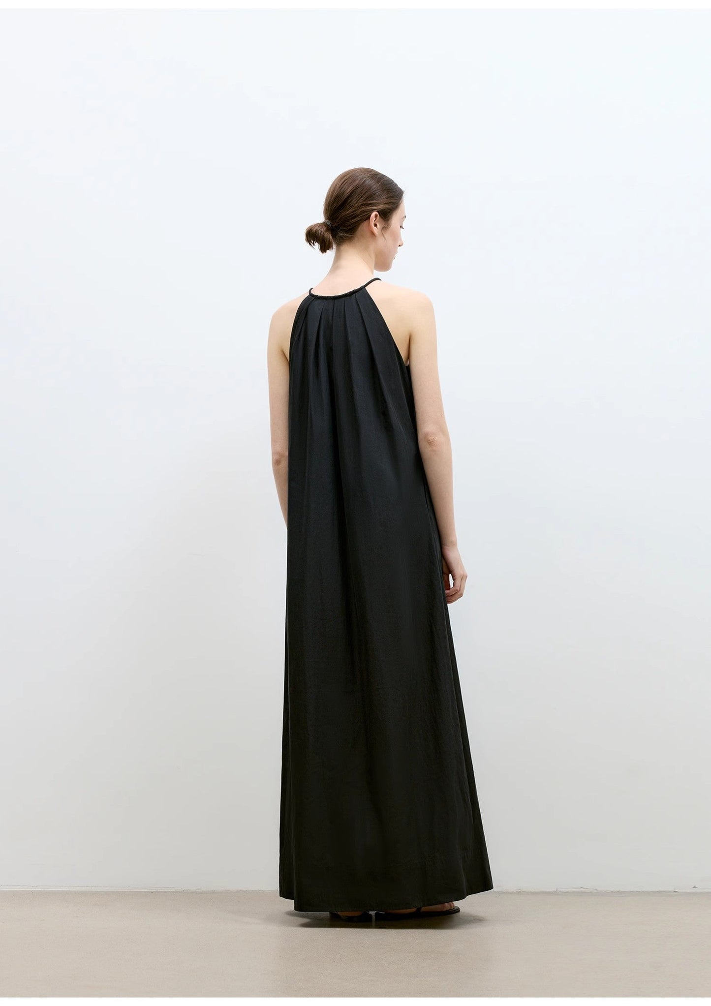 Minimalist Rule Halter Neck Dress
