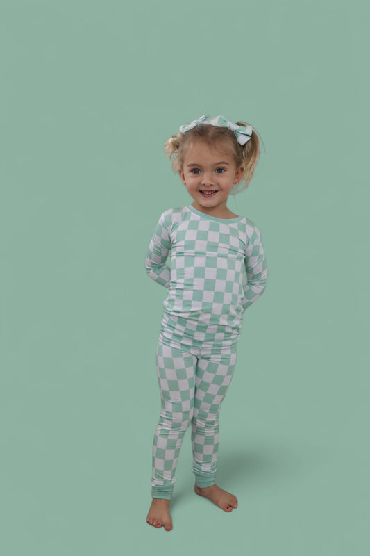 MINT CHECKERS DREAM SET