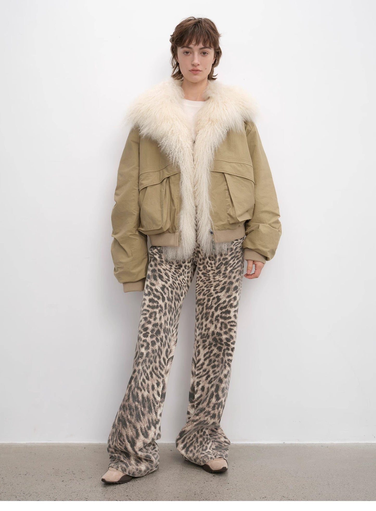 Winter Is Coming Fashionable Warm and Waterproof Detachable Silhouette Beach Wool Collar Short Down Parka