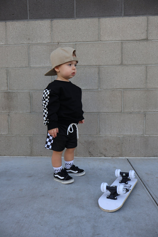 BLACKOUT • MESH SHORTS