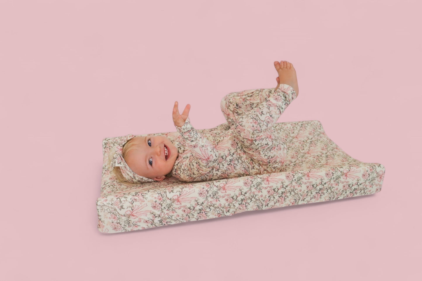VICTORIAN BLOOM DREAM CHANGING PAD