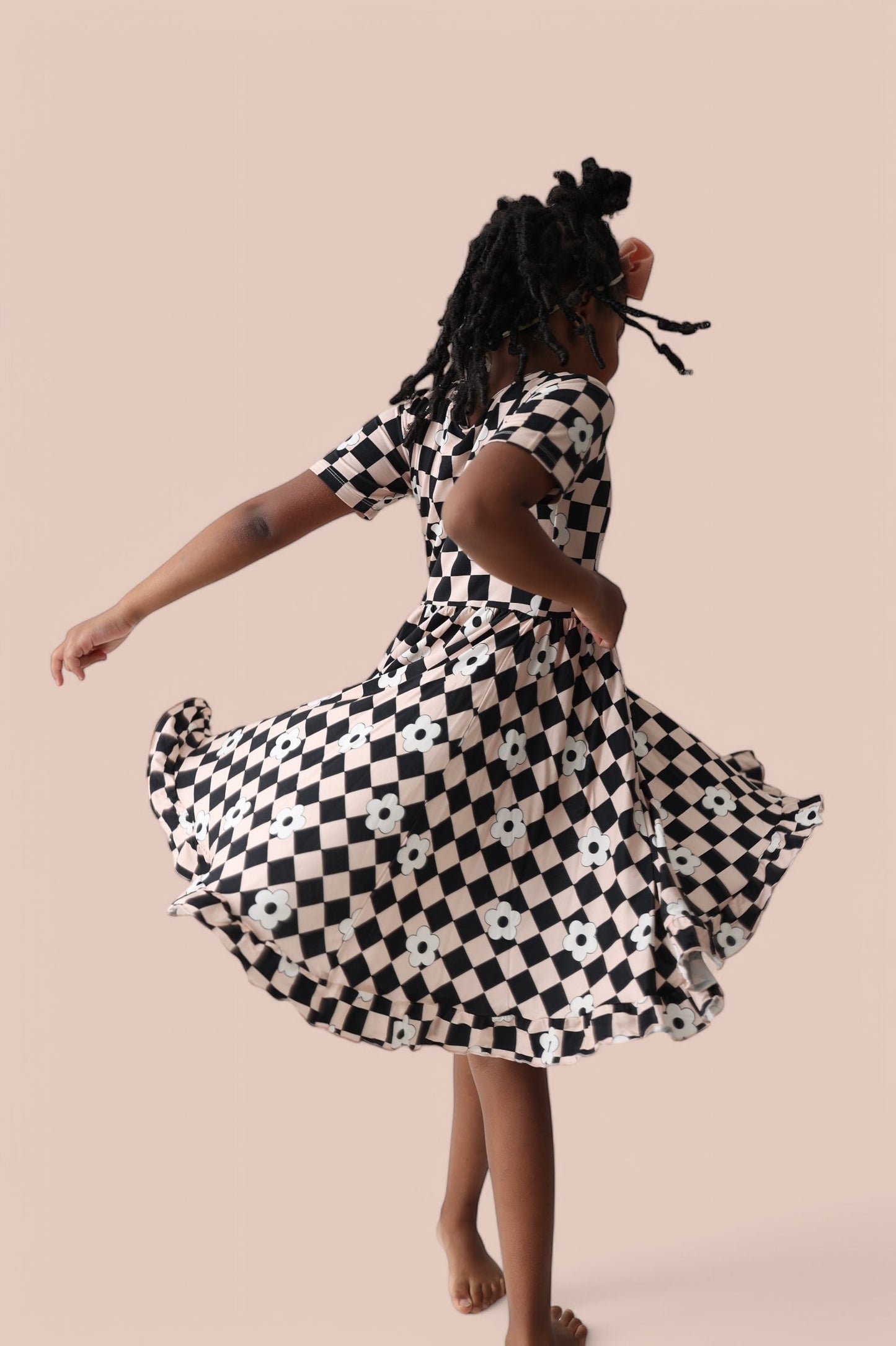 RETRO DAISY CHECKS DREAM SHORT SLEEVE RUFFLE DRESS
