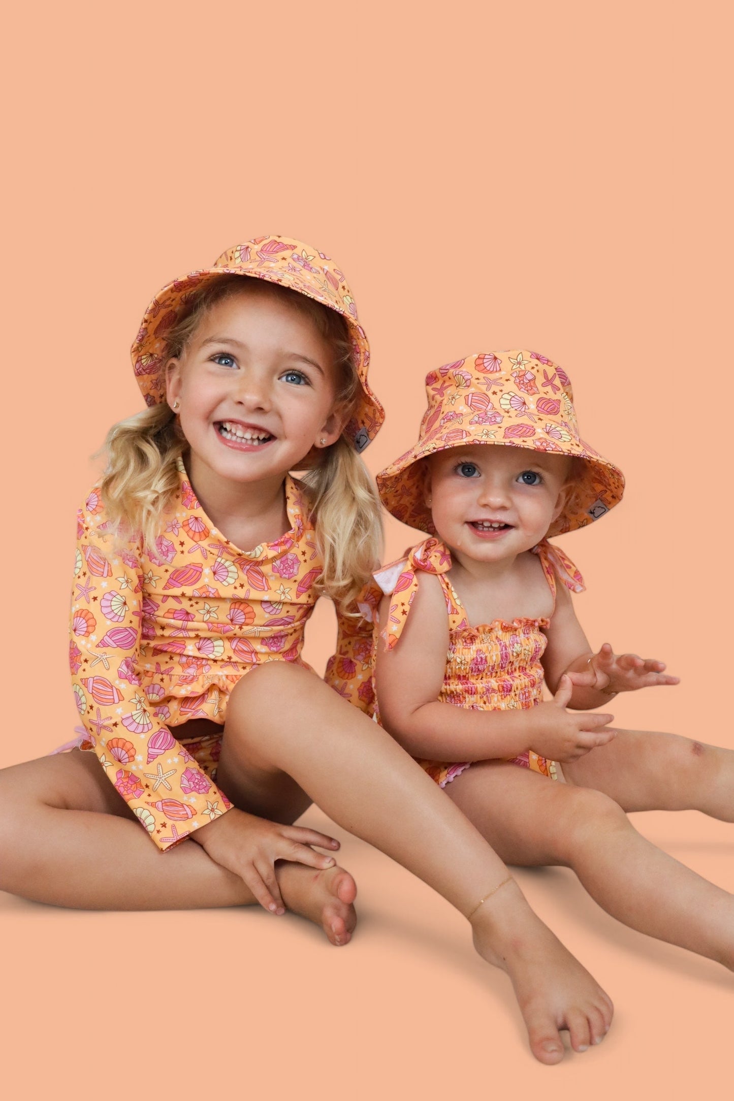 SHELLO SUMMER DREAM TWO-PIECE RASH GUARD RUFFLE SWIM SUIT