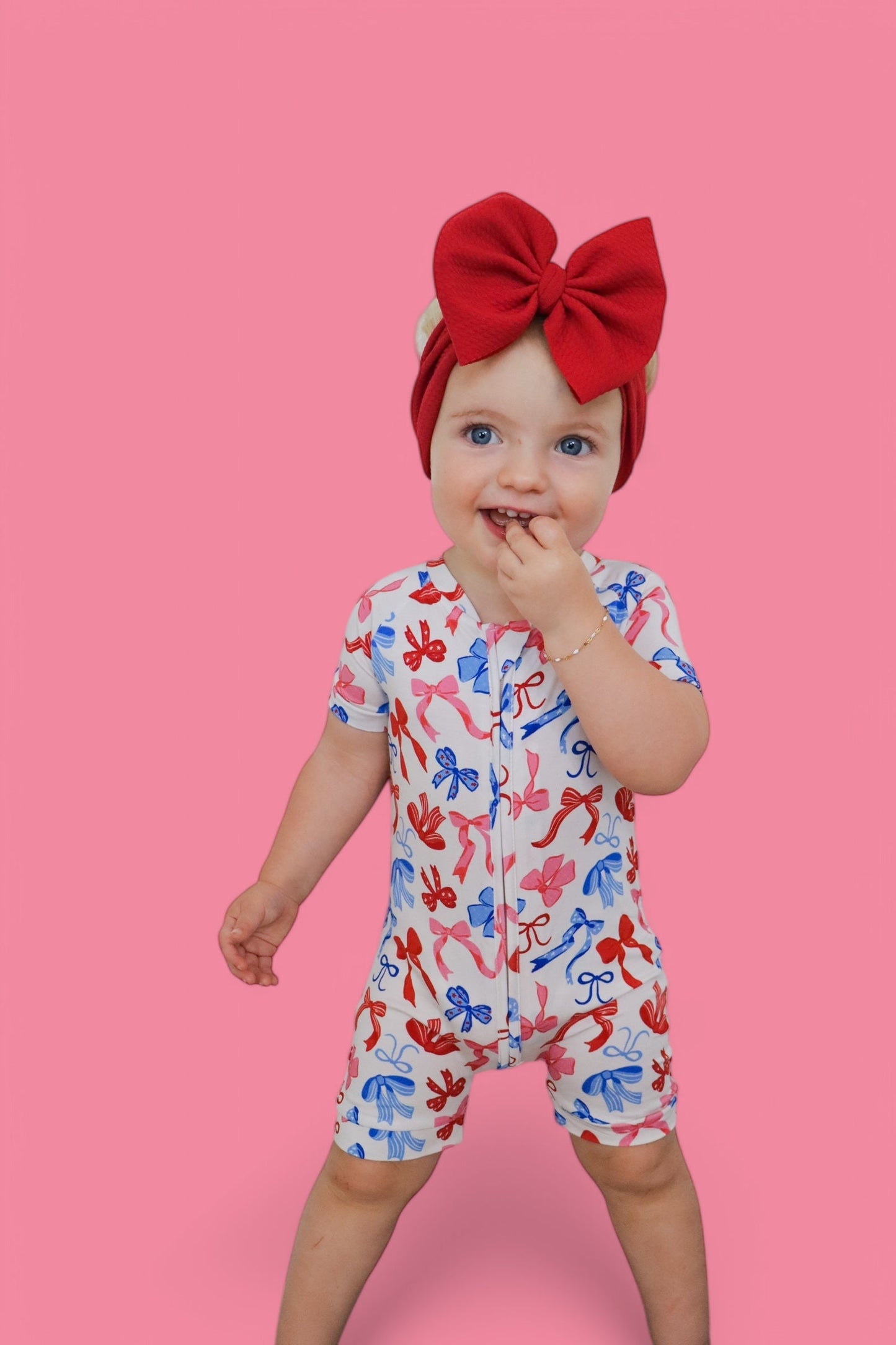 RED, WHITE AND BOWS DREAM SHORTIE