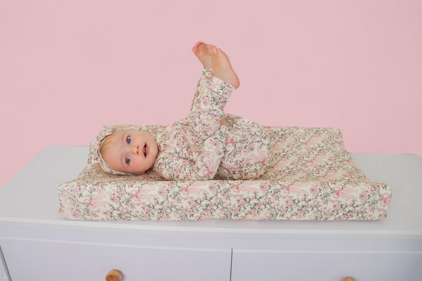 VICTORIAN BLOOM DREAM CHANGING PAD