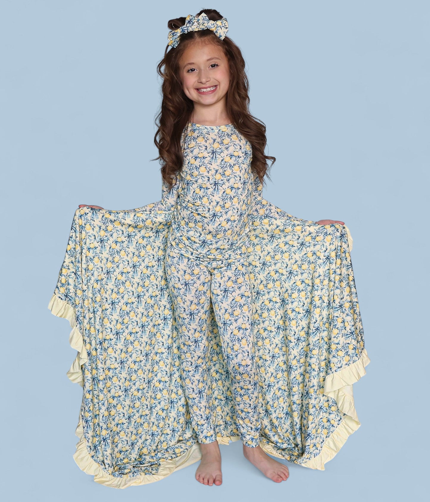 VINTAGE CITRUS TOILE RUFFLE DREAM BLANKET