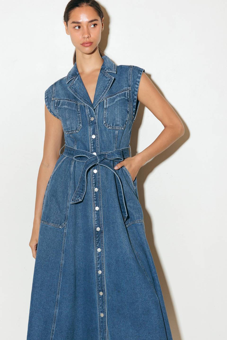 LIGHT CODE MEDIUM DENIM MIDI DRESS
