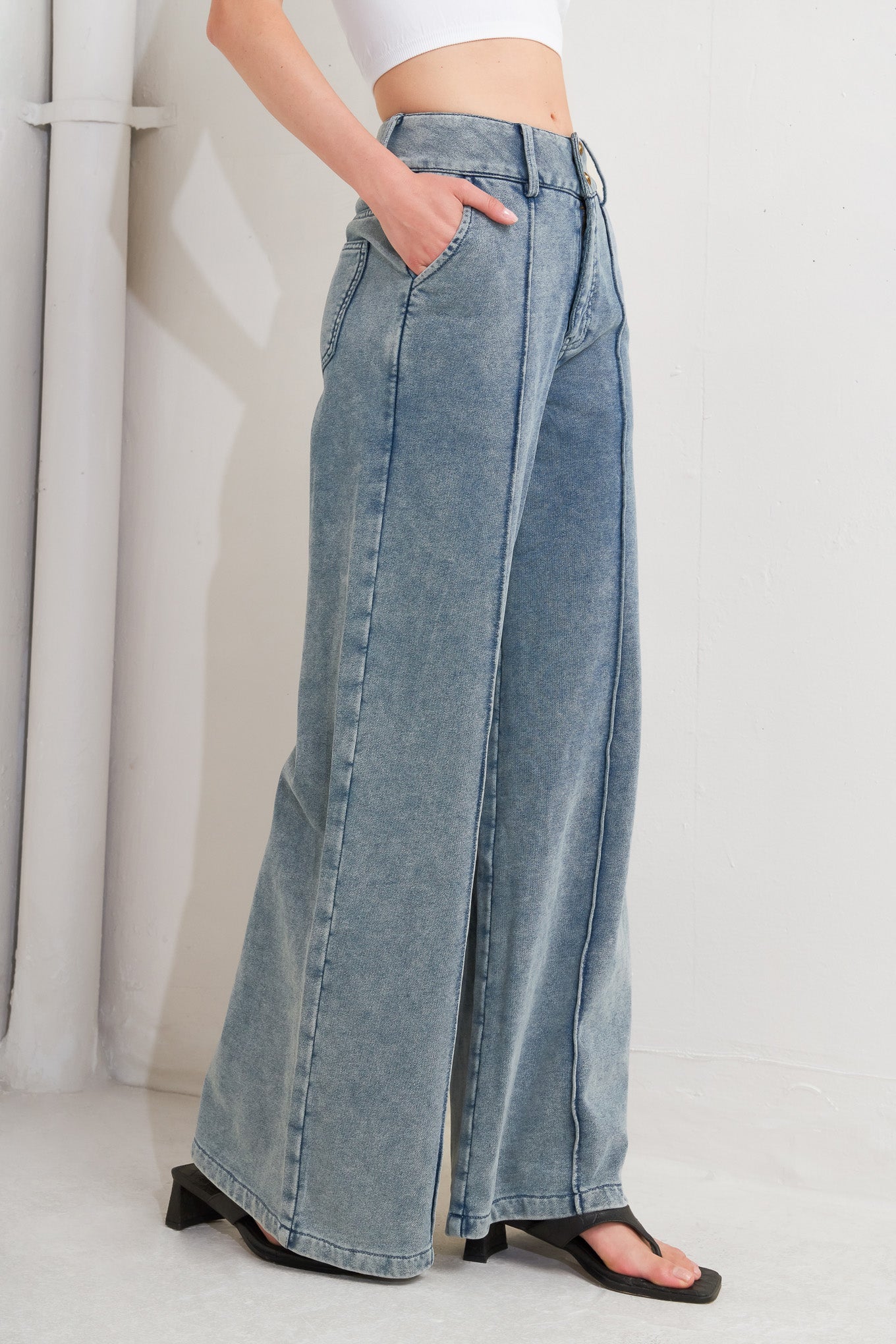 TAILORED FRAME FRENCH TERRY PANTS
