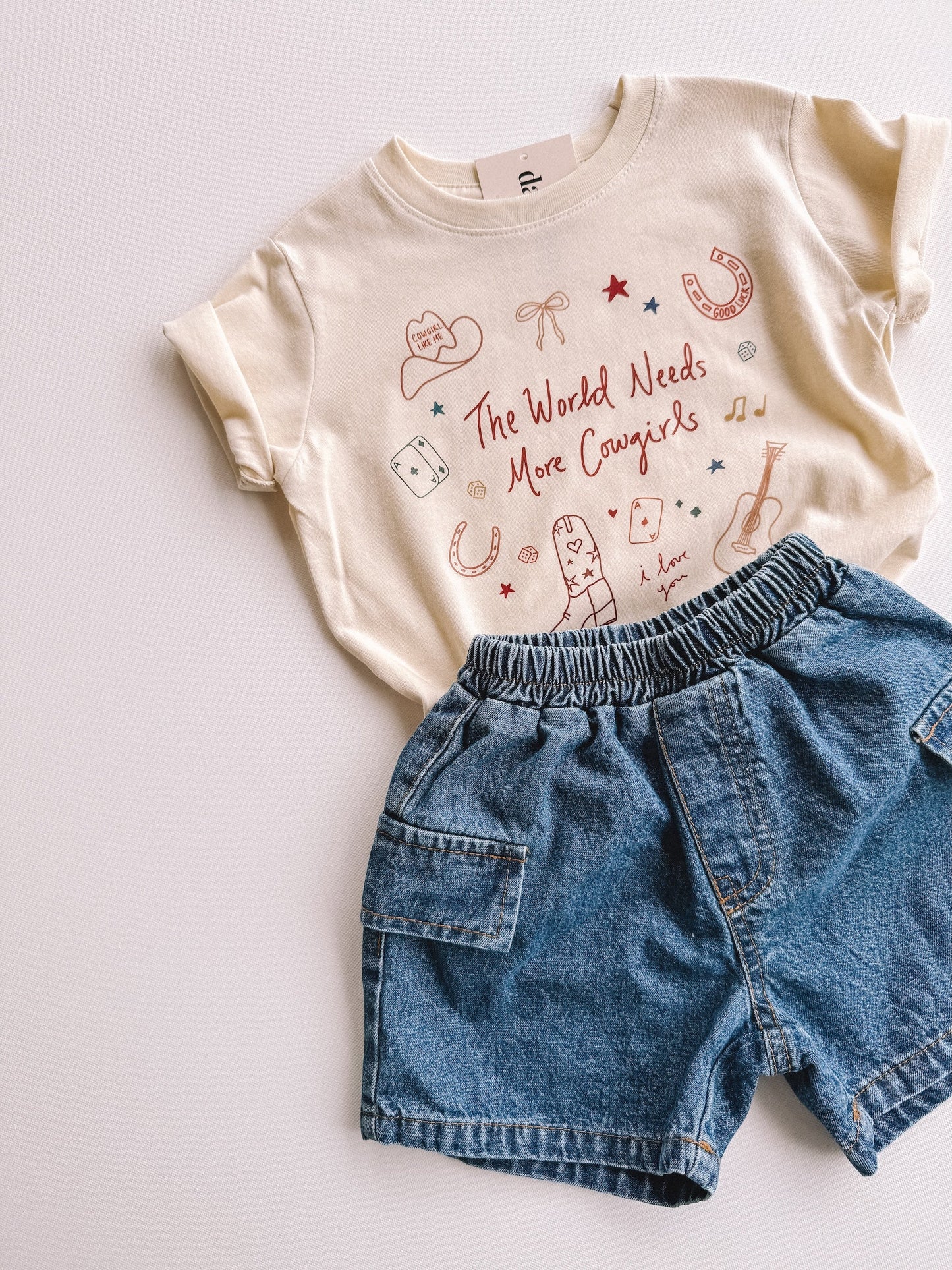 the world needs more cowgirls tee