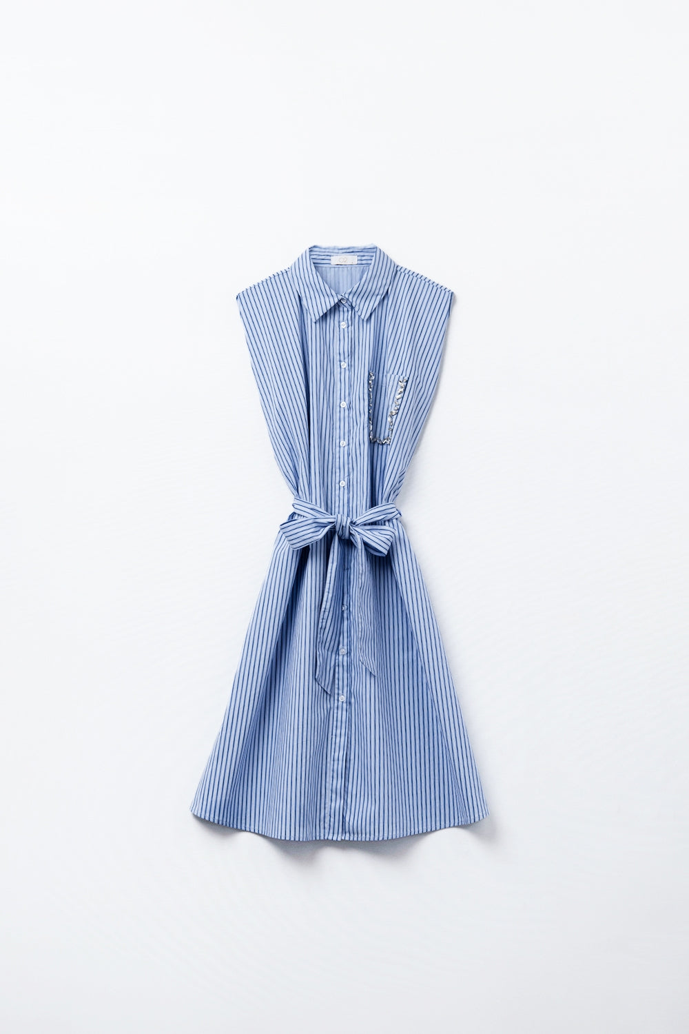 Sleeveless Shirt Dress With Belt and Embroidered Pocket