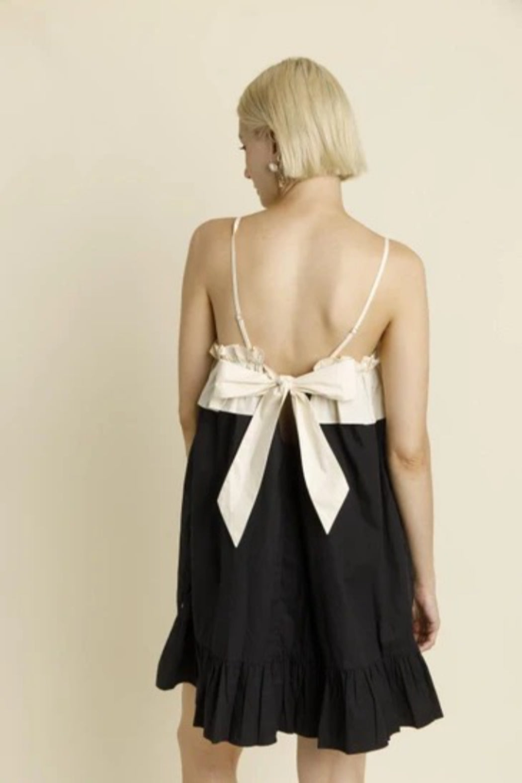 Aureum Black Ruffle Dress