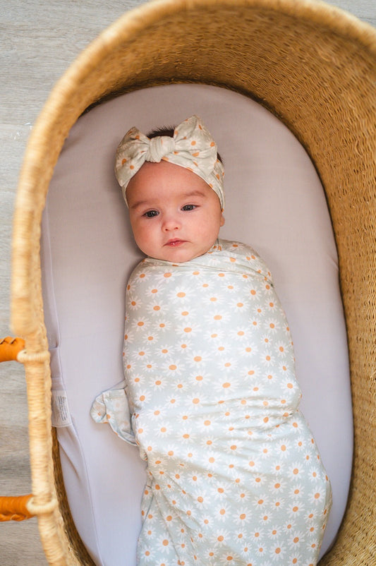 Bamboo Stretch Swaddle - Blue Daisy - Mack & Harvie
