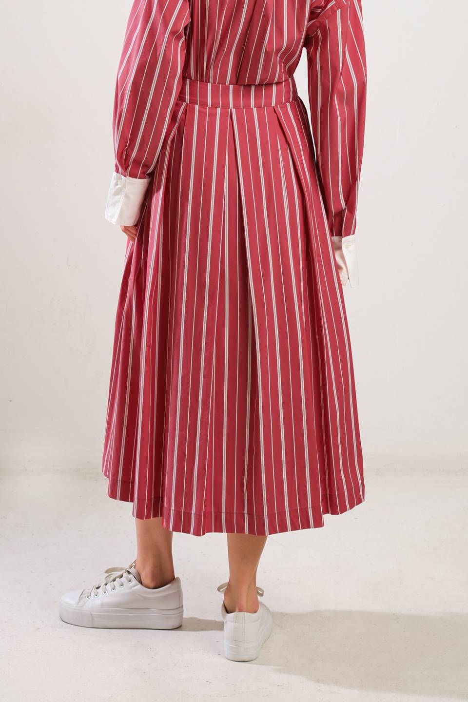 BEHIND THE GRIN WOVEN MIDI SKIRT - Mack & Harvie