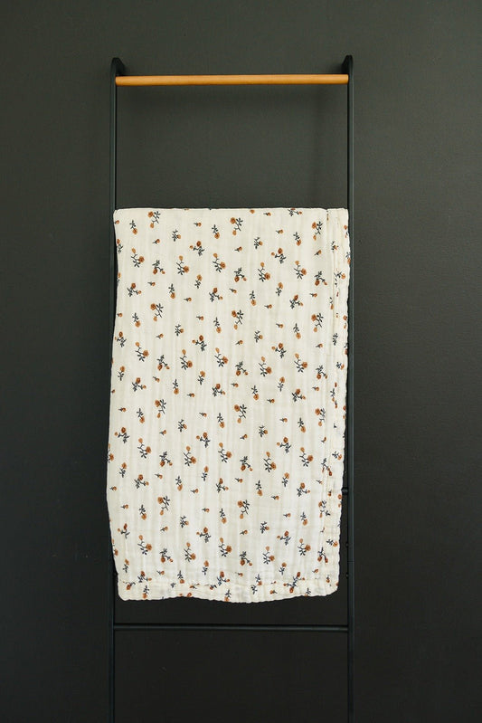 Cream Floral Muslin Quilt - Mack & Harvie