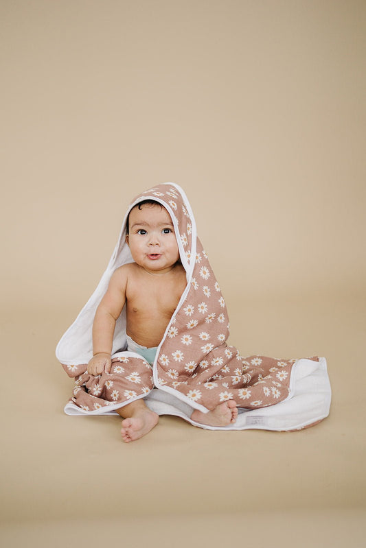 Daisy Dream Muslin Hooded Towel - Mack & Harvie