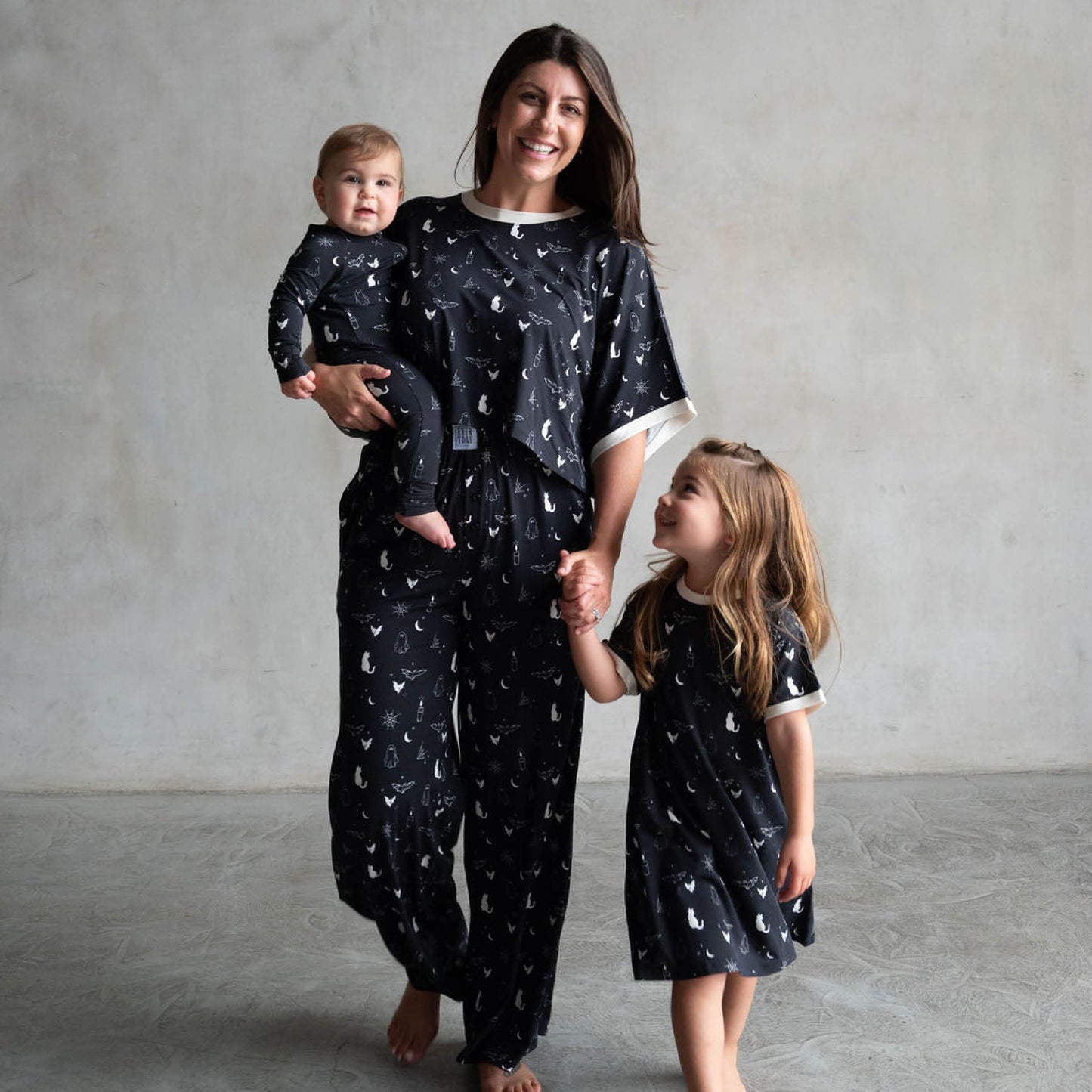 *PRE-ORDER 9/29* Spooky | T-Shirt Dress