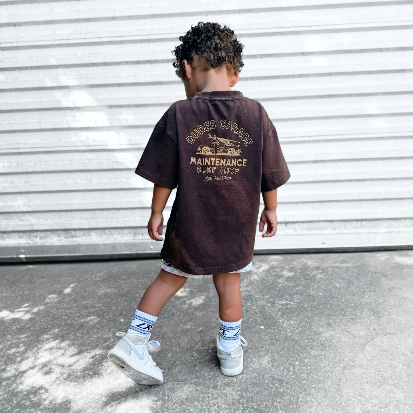 DUDES GARAGE TEE - VINTAGE BROWN - Mack & Harvie
