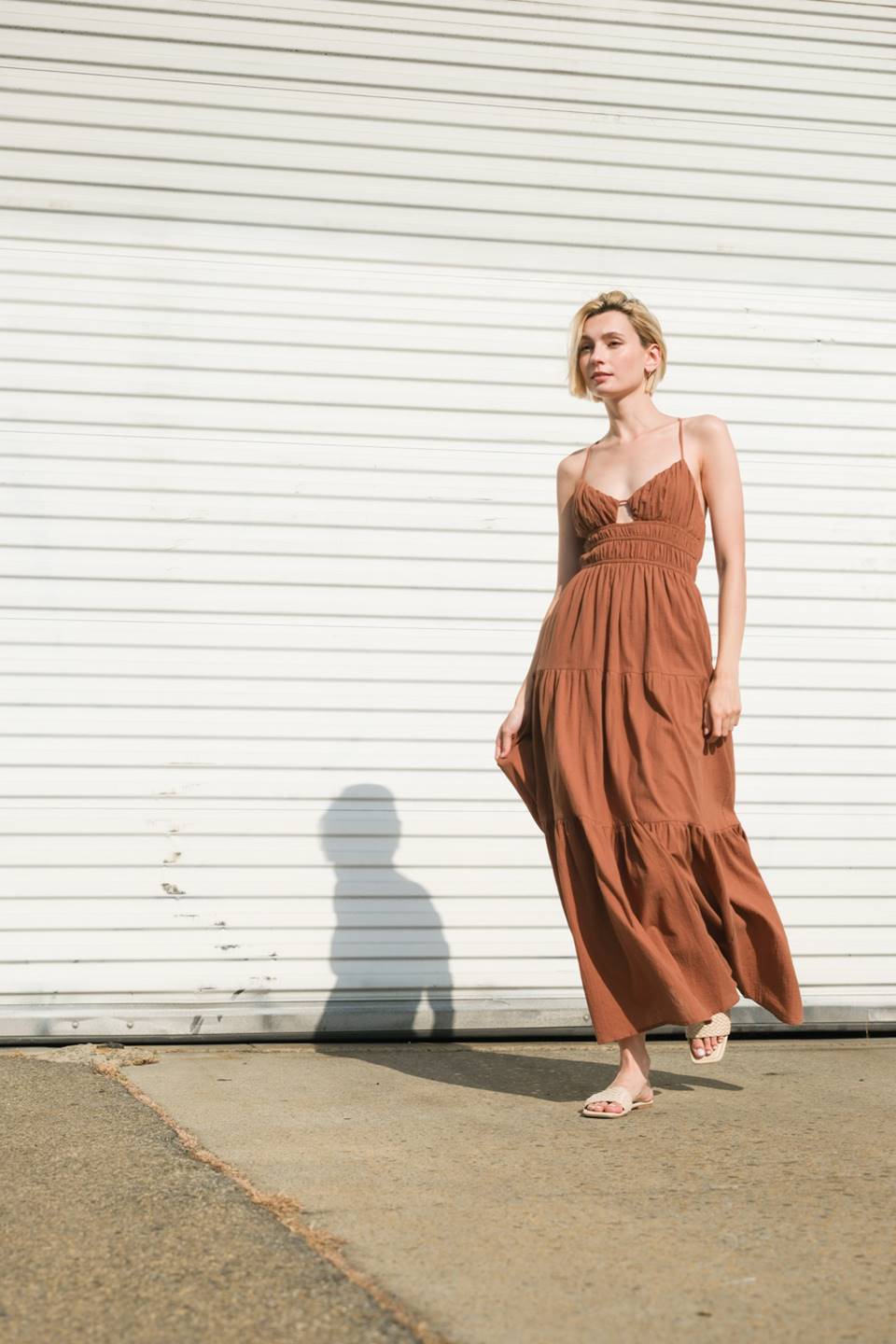 EFFORTLESS ELEGANCE WOVEN MAXI DRESS - Mack & Harvie