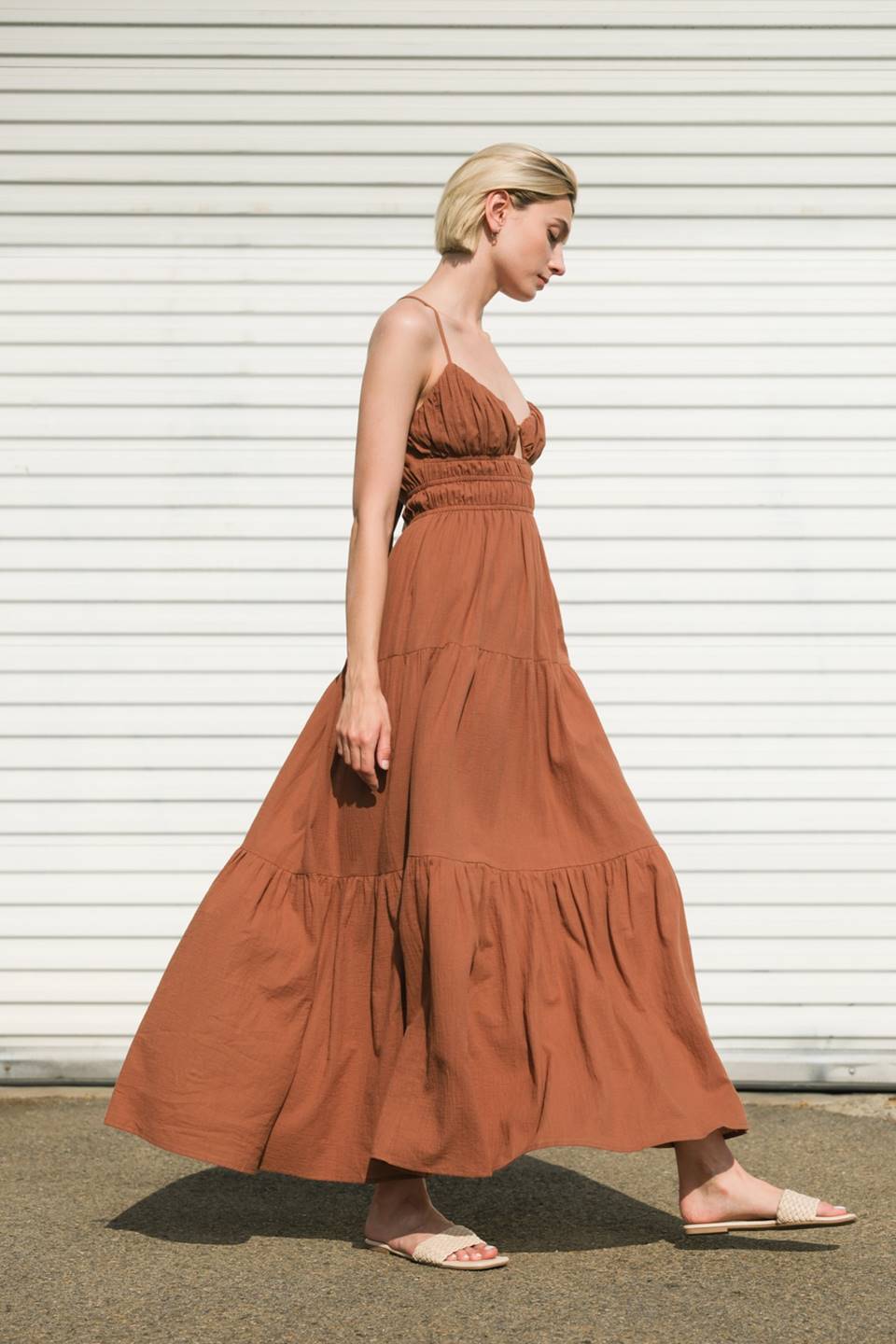 EFFORTLESS ELEGANCE WOVEN MAXI DRESS - Mack & Harvie