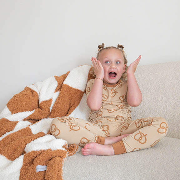 Pretzel | Bamboo Two Piece Set