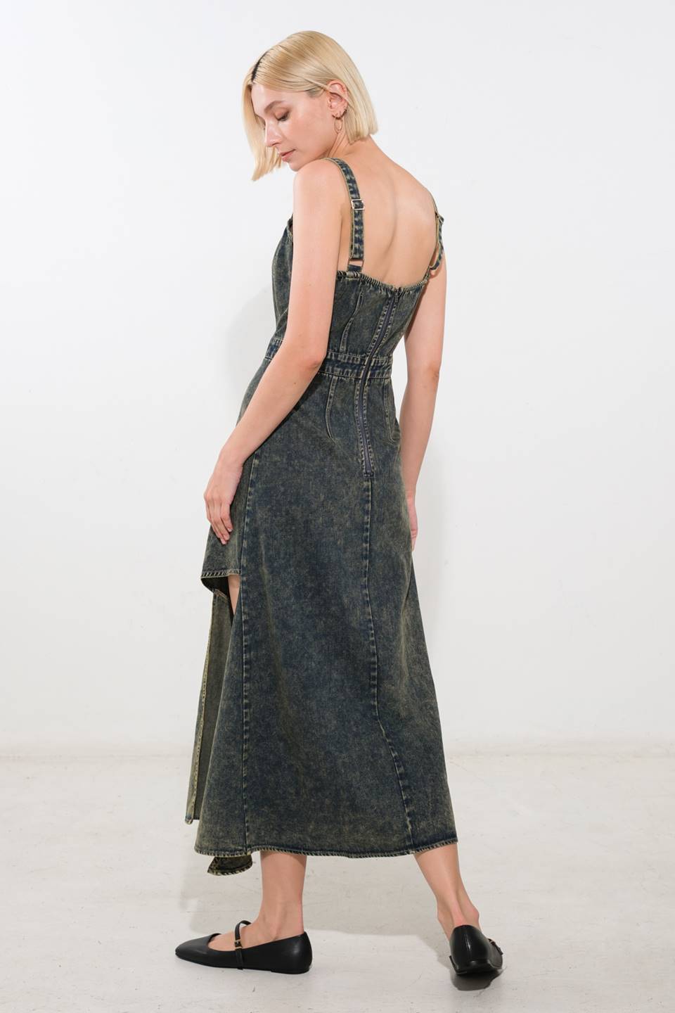 EXOTIC BREEZE DENIM MIDI DRESS - Mack & Harvie