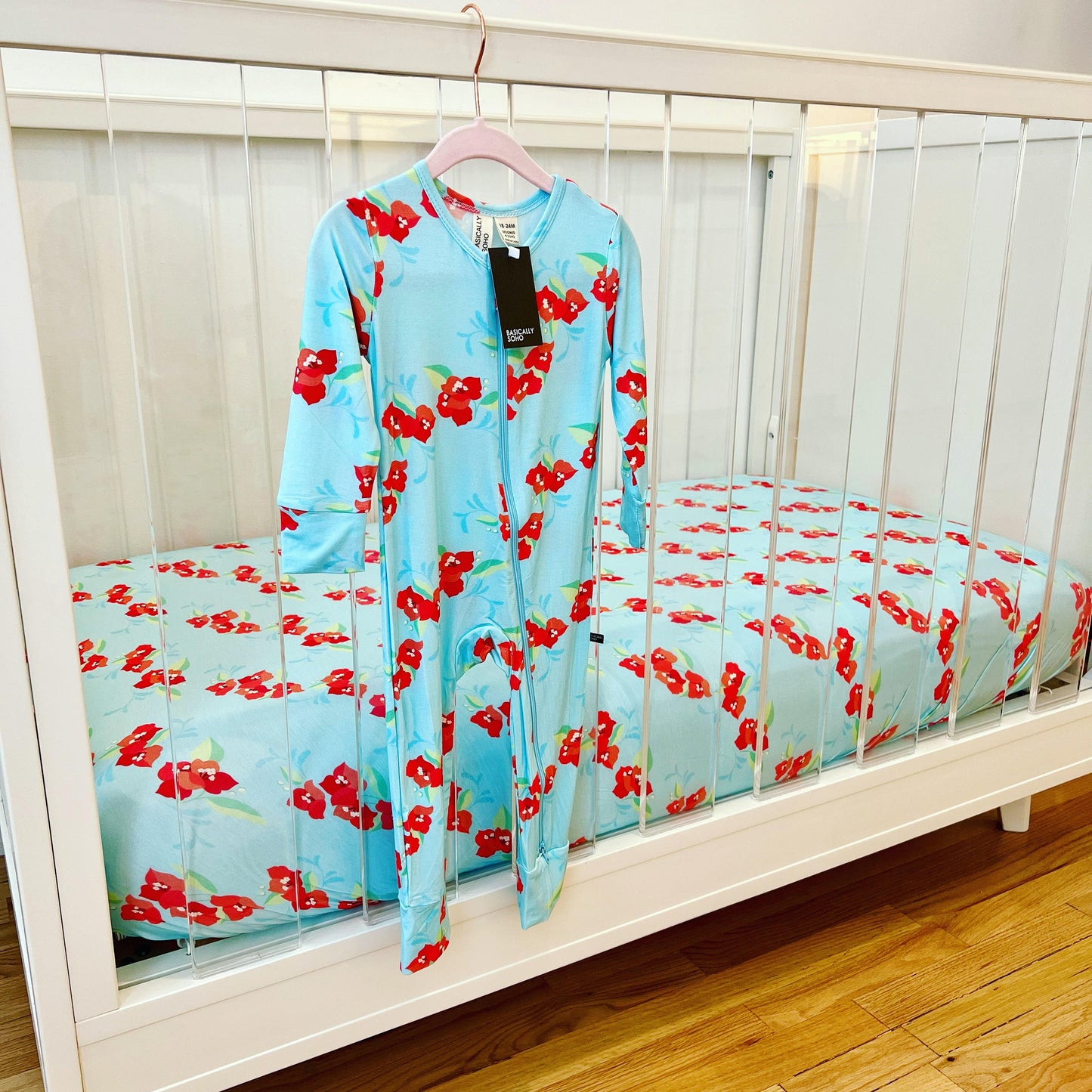 Crib Sheet in Floral Blue Sky