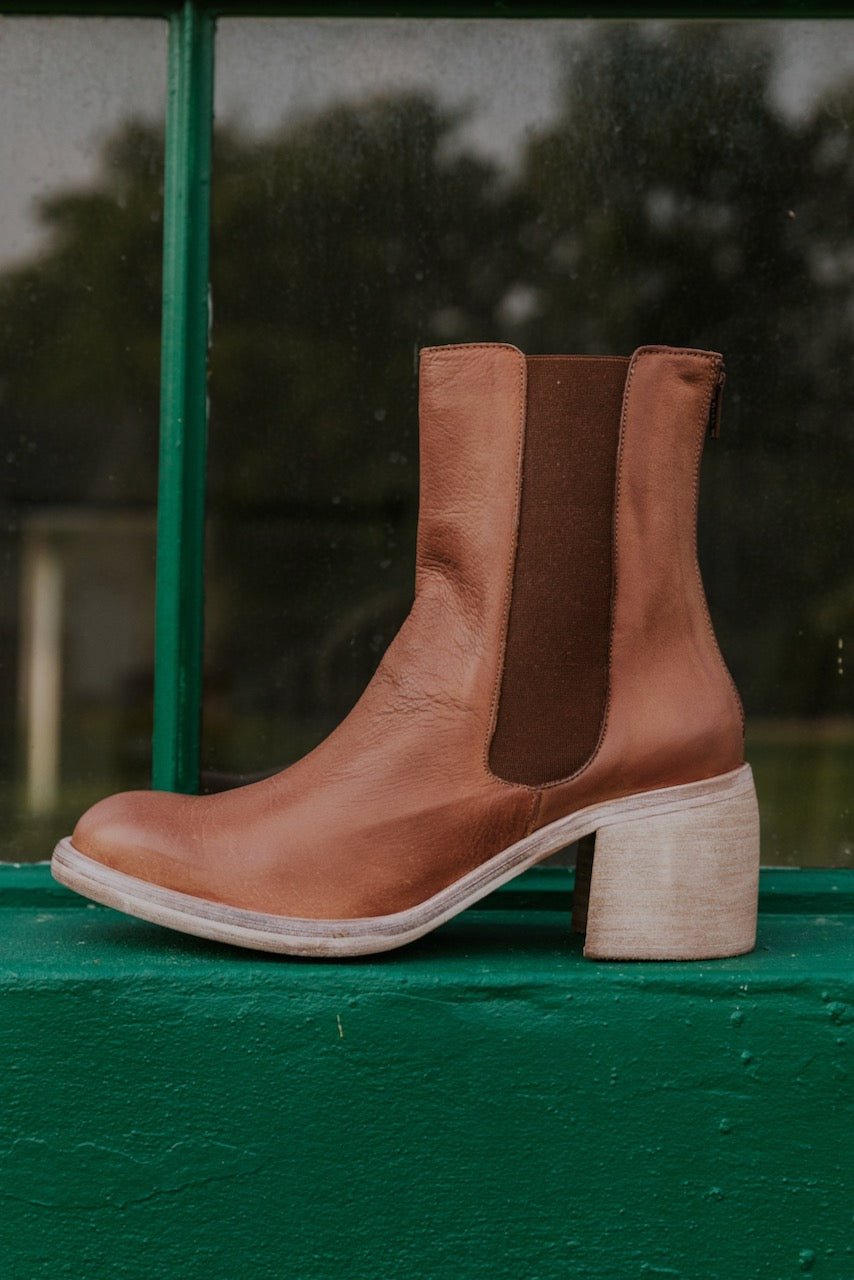 Free People Essential Chelsea Boots - Mack & Harvie