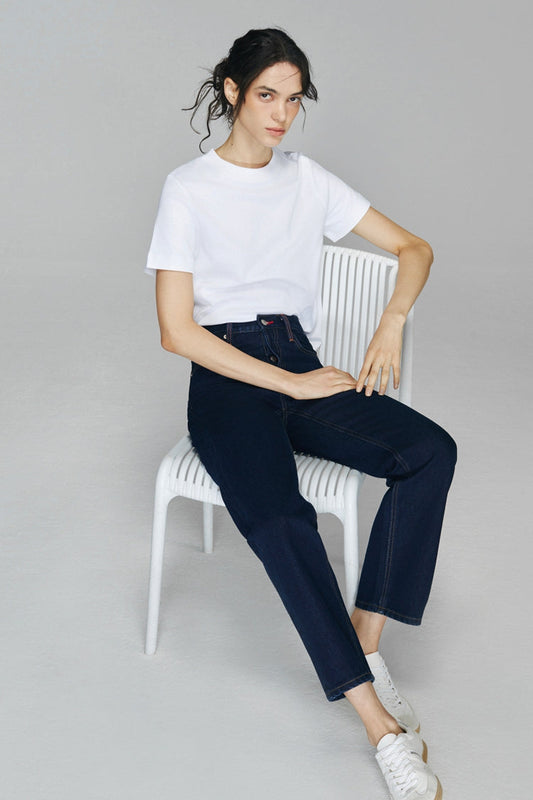 Manhattan High Rise Straight Ankle Jeans