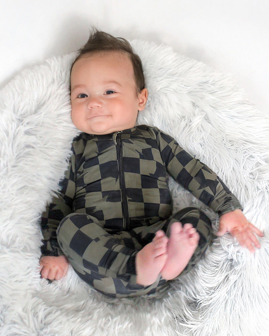 Olive Checkered Star LUXIE®
