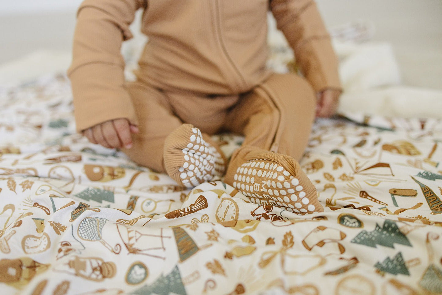 Latte Ribbed Bamboo Zipper - Mack & Harvie