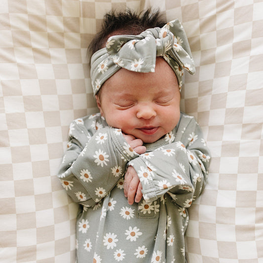 Light Green Daisy Bamboo Knot Gown - Mack & Harvie