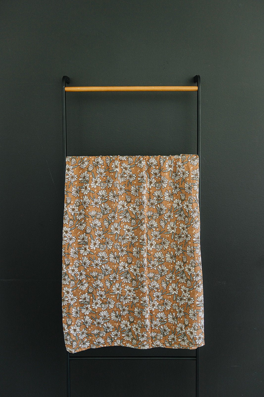 Magnolia Muslin Swaddle Blanket - Mack & Harvie