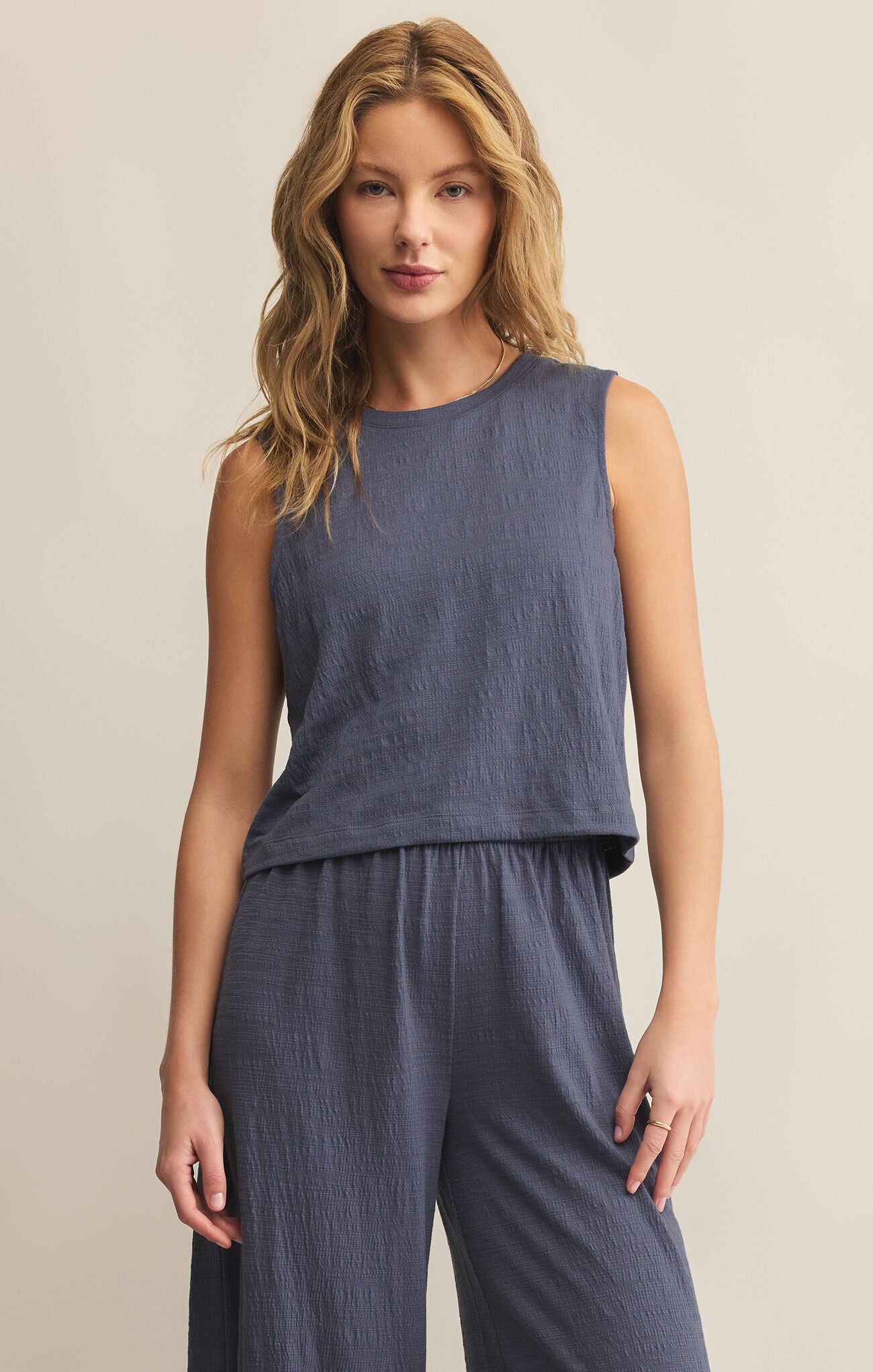 SLOANE TEXTURED TOP