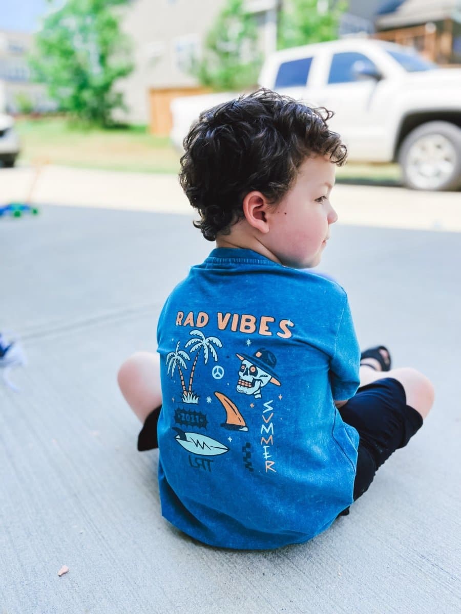 RAD TO THE BONE TEE - Mack & Harvie