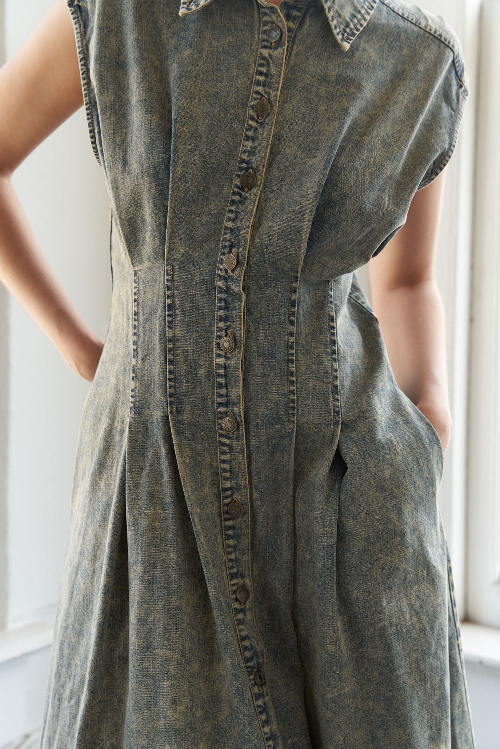 SUNSHINE SQUEEZE DENIM MIDI DRESS - Mack & Harvie