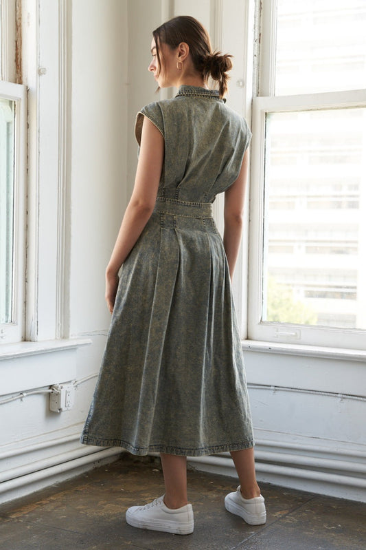 SUNSHINE SQUEEZE DENIM MIDI DRESS - Mack & Harvie