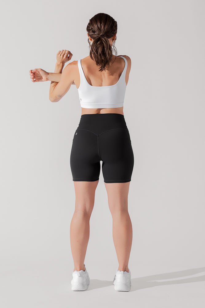 Supersculpt™ Midi Short with Pockets - Black - Mack & Harvie