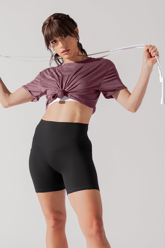 Supersculpt™ Midi Short with Pockets - Black - Mack & Harvie