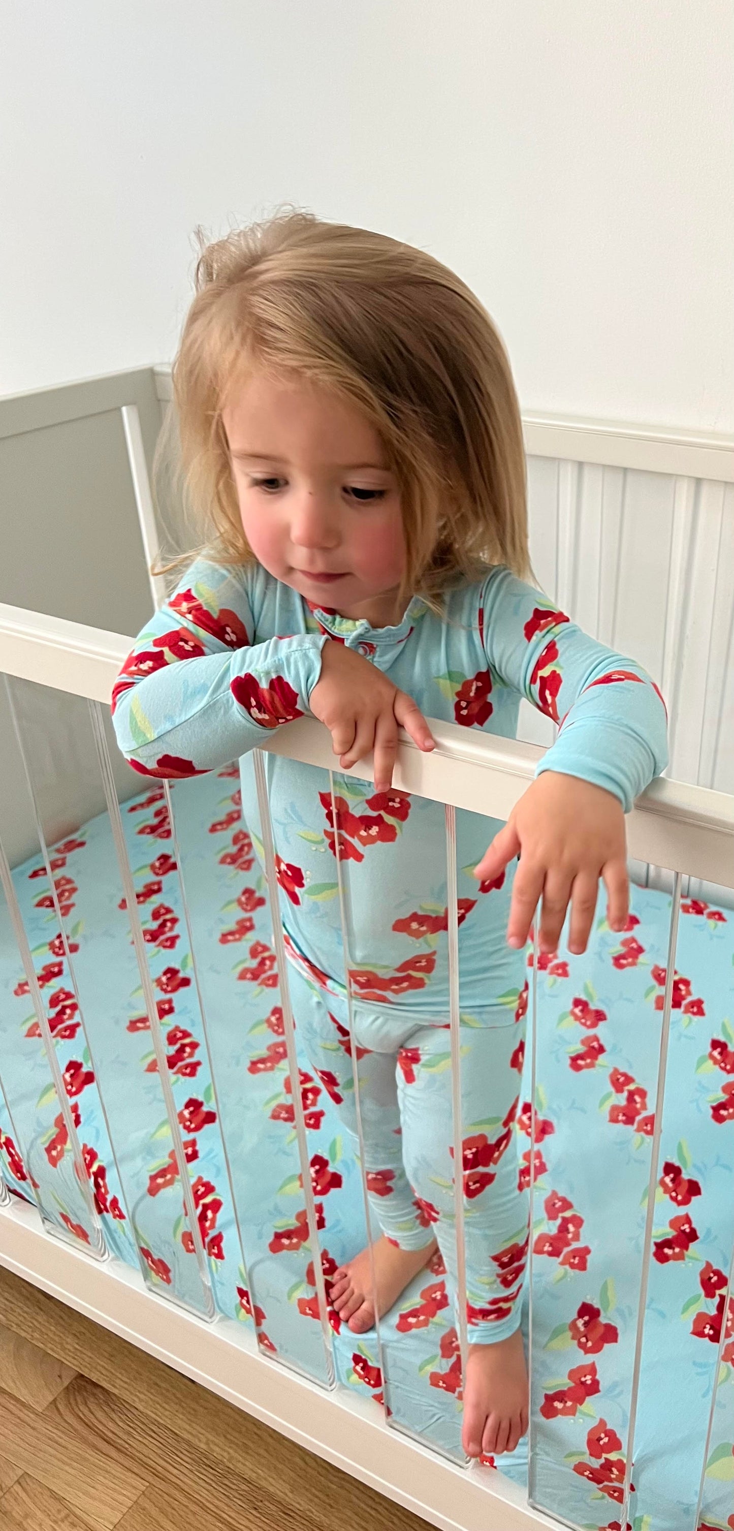 Crib Sheet in Floral Blue Sky