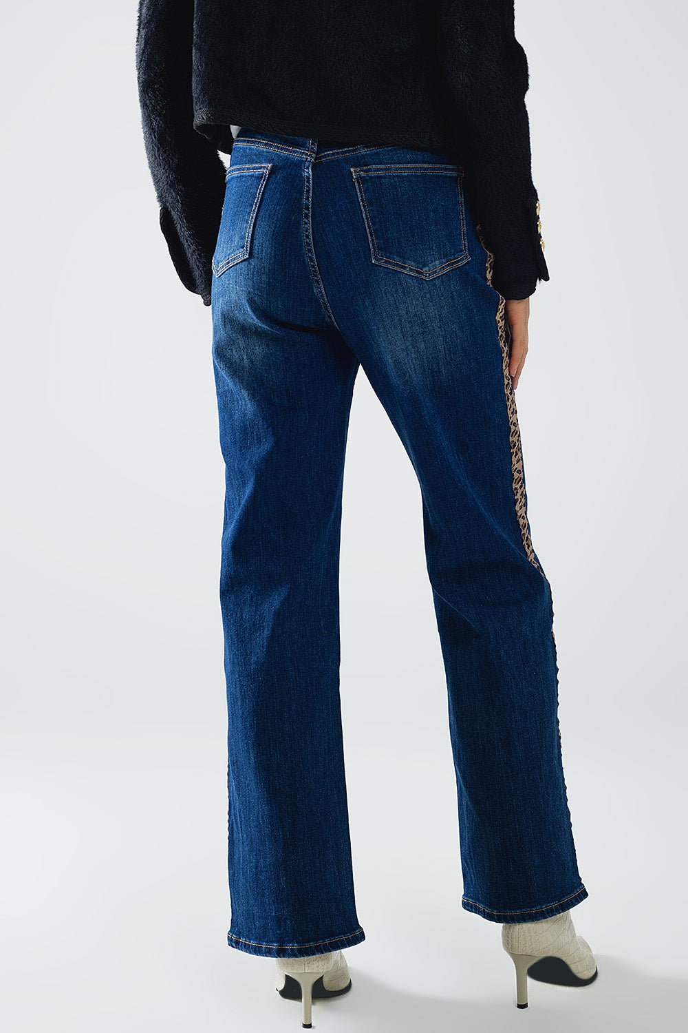 Wide Leg Jeans With Leopard Stripe on Side