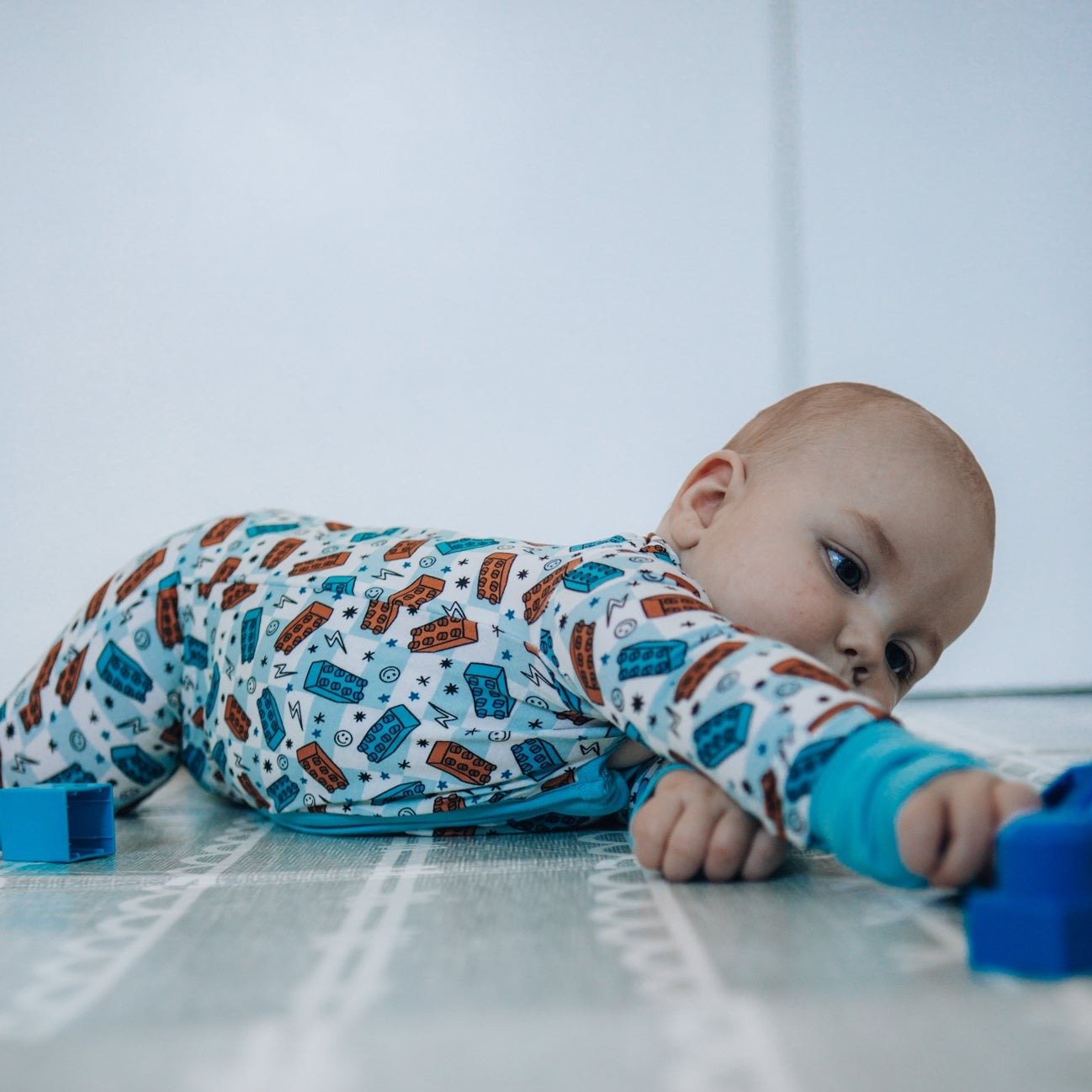 ZIP ROMPER - Legos - Mack & Harvie