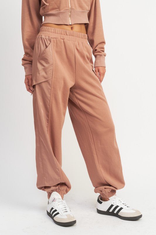 CONTRASTED CARGO JOGGER PANTS - Mack & Harvie