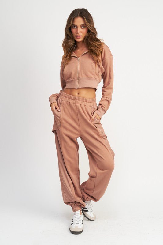 CONTRASTED CARGO JOGGER PANTS - Mack & Harvie